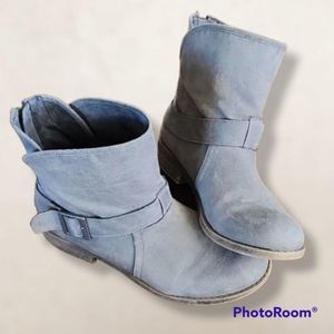No Parking Distressed Ankle Bootie - Size 9‎